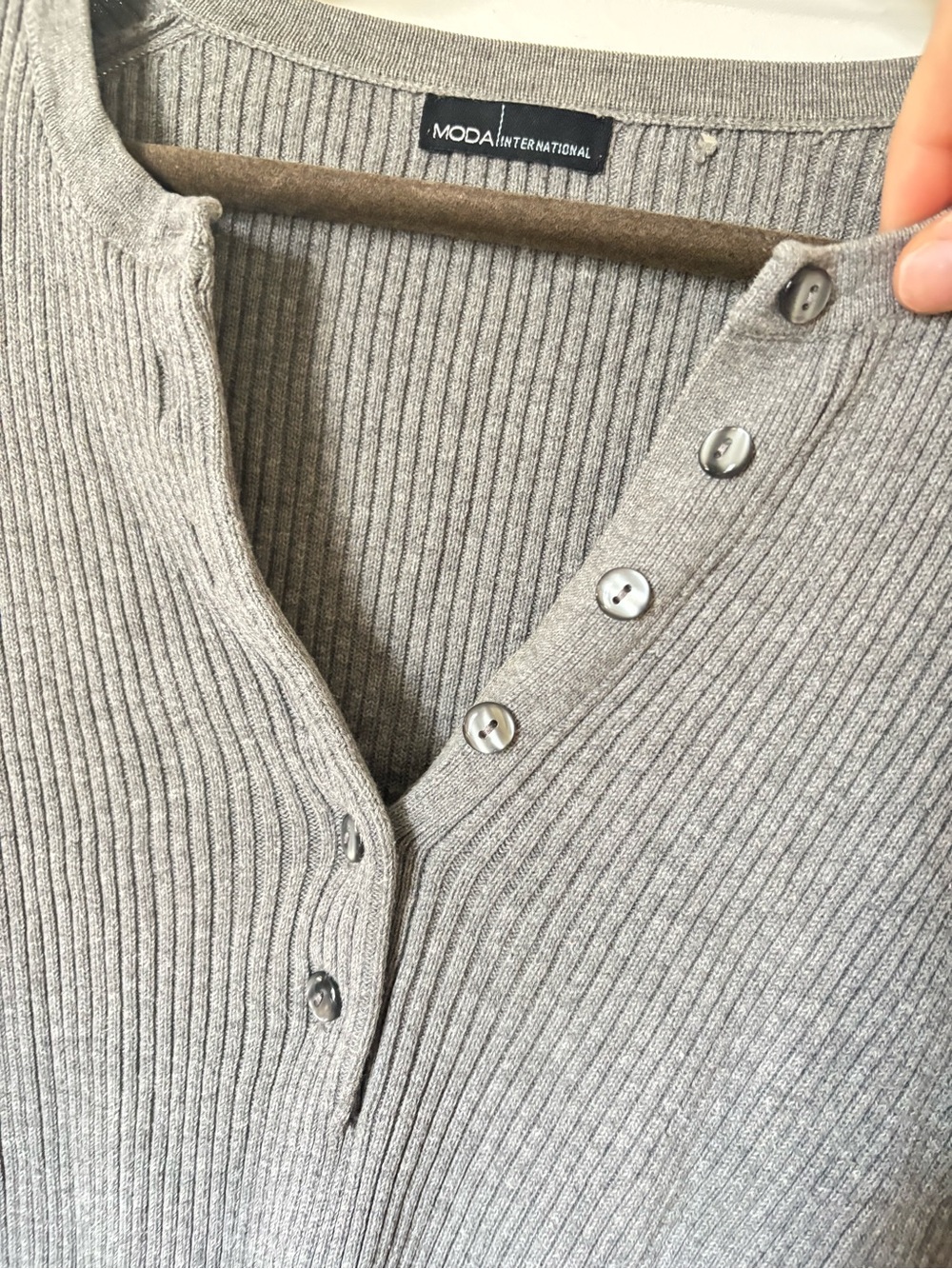 Cardigan - Picture 4 of 4